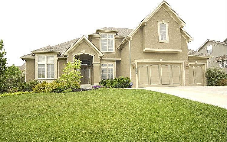 1st image of 7828 N Birch Ln