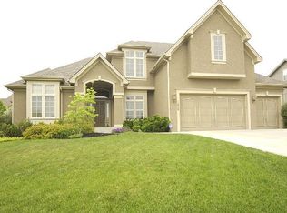 7828 N Birch Ln, Kansas City, MO 64151