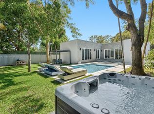 2725 SW 19th St, Miami, FL 33145