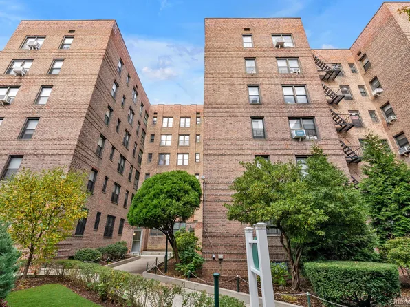 4334 Union Street #5H, Flushing, NY 11355
