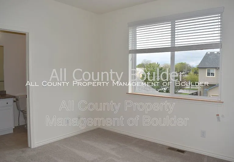 1305 Kestrel Ln #B — Photo 13