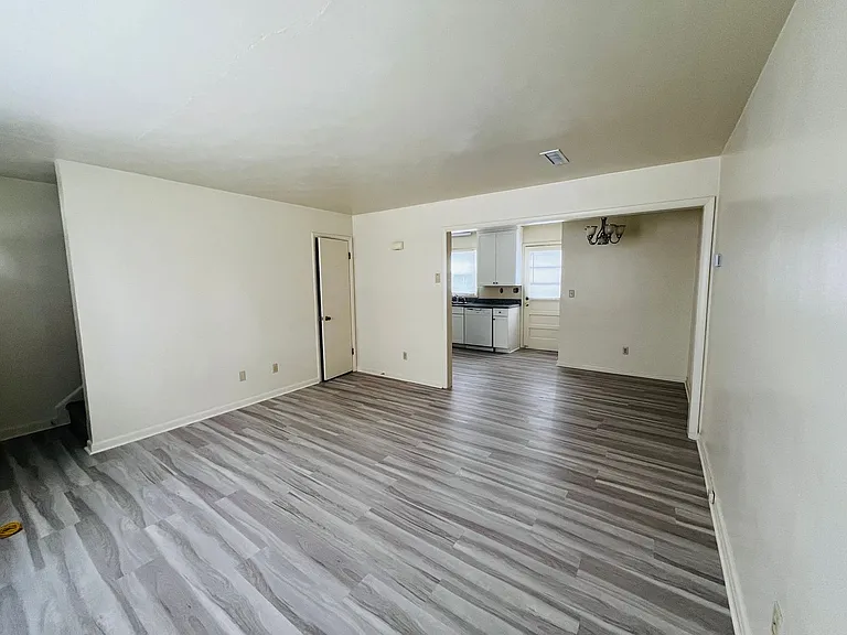 1407 Toms Creek Rd #3 — Photo 7