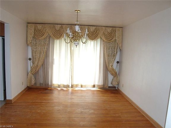 5th image of 619 Murray Hill Dr