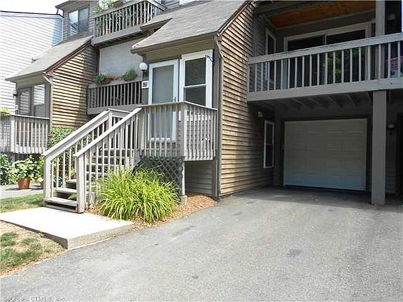 4th image of 635 Longfellow Dr
