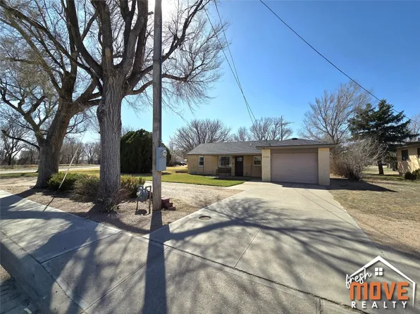 1009 Main St, Deerfield, KS 67838