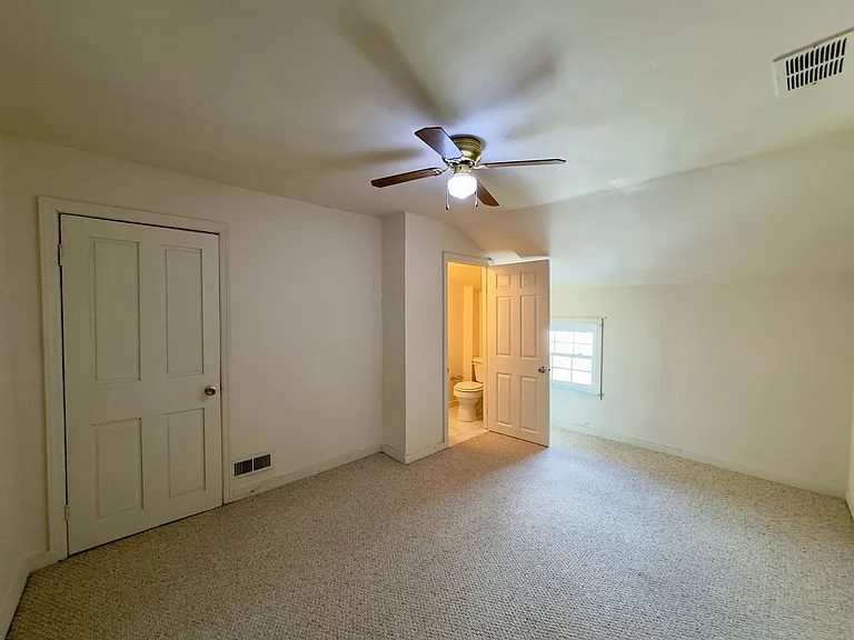 331 S Ann St — Photo 32
