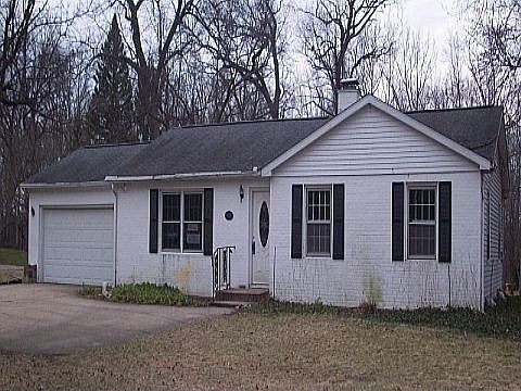 2nd image of 28900 Oak Grove Dr