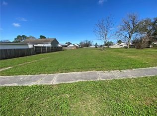 7203 W Judge Perez Dr, Arabi, LA 70032