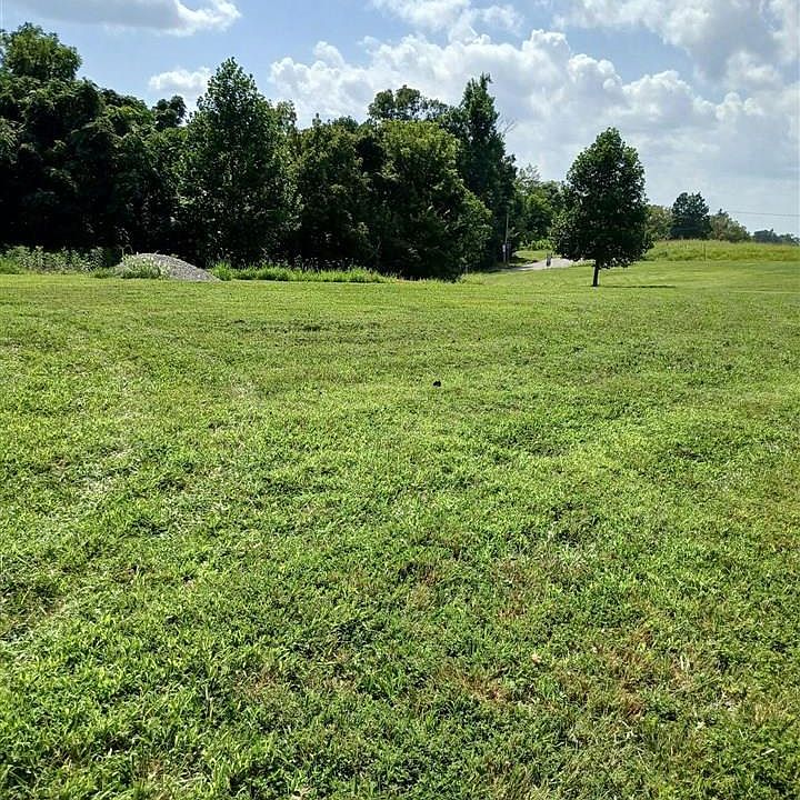 1st image of 50 Salt Lick Rd
