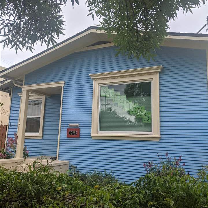 2nd image of 3629 Redding St