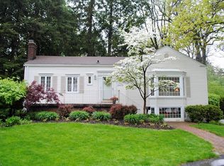 2879 Lee Rd, Stow, OH 44224