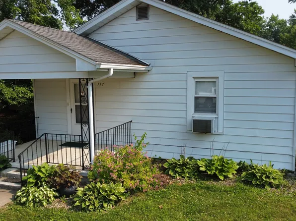 117 W Stewart St, Swayzee, IN 46986