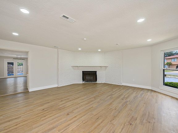 4th image of 901 Rue De La Savoie
