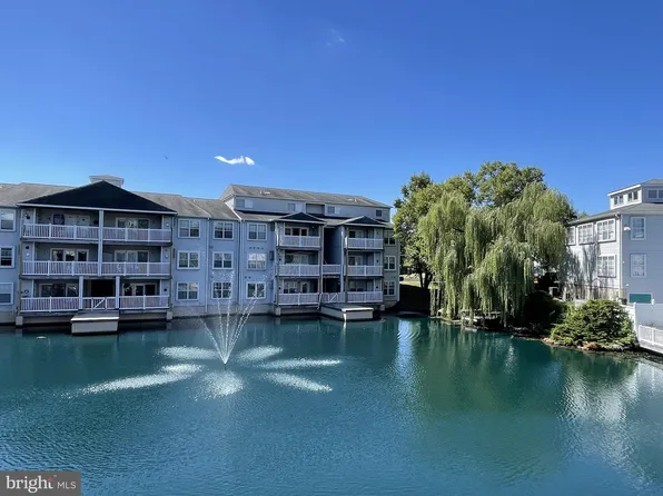 503 Waters Edge Dr, Newark, DE 19702