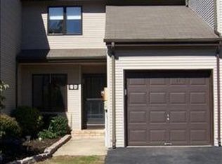 16 Dogwood Cir, Flemington, NJ 08822