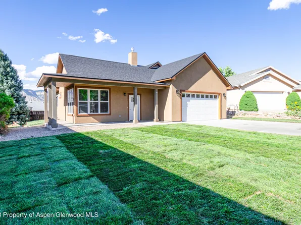 49 Pinyon Pl, Parachute, CO 81635