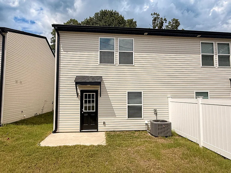 614 Buncombe St — Photo 28