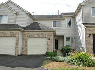 3376 Blue Ridge Dr, Carpentersville, IL 60110