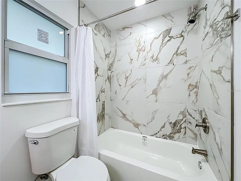 11148 Pinewood Cove Ln — Photo 37