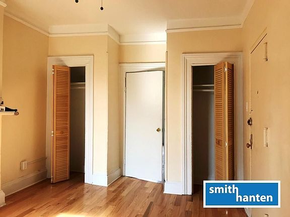 4th image of 366 Baltic St #3A