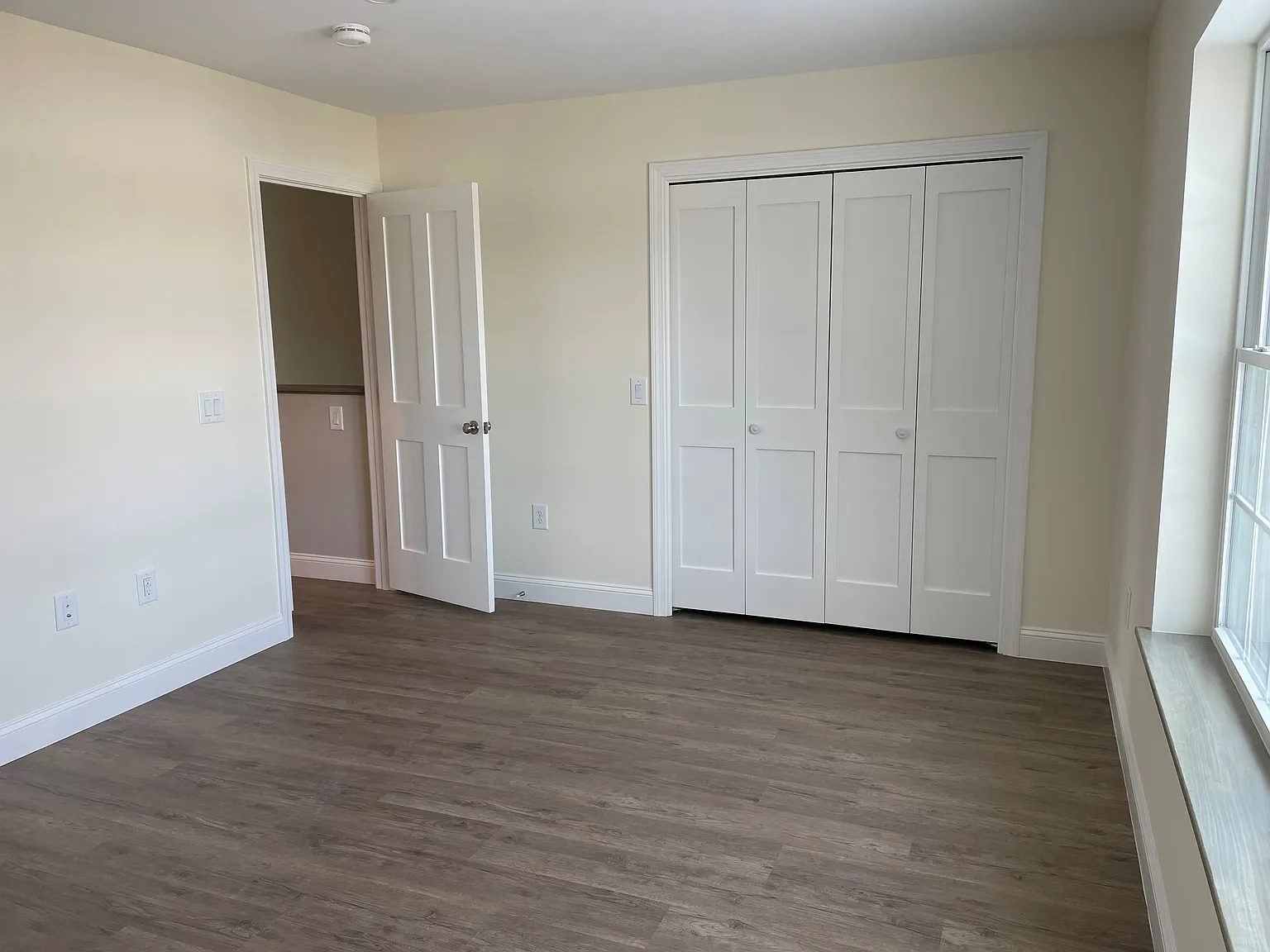 2 bed, 2.5 bath, 1250 sqft, $2,500 — Photo 3