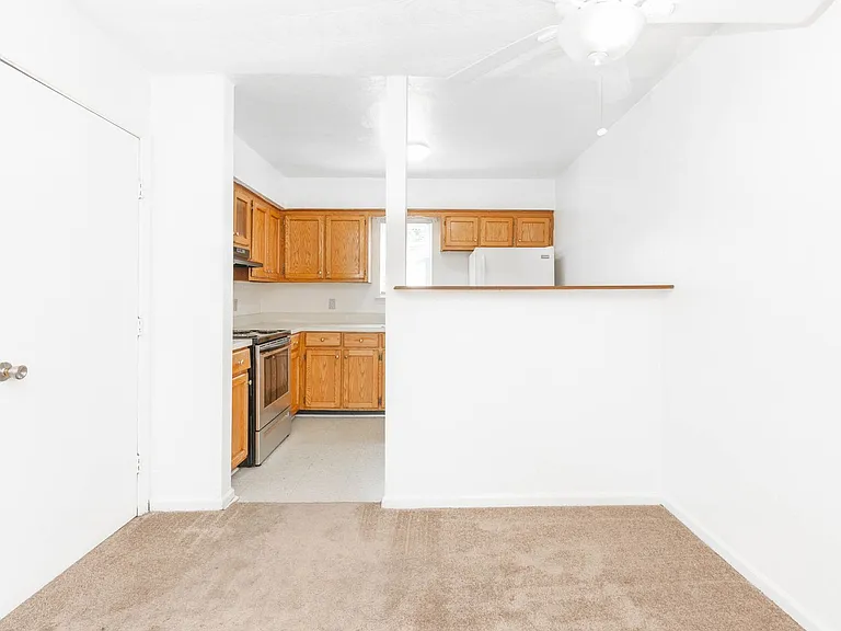 1110 Chapel St — Photo 5