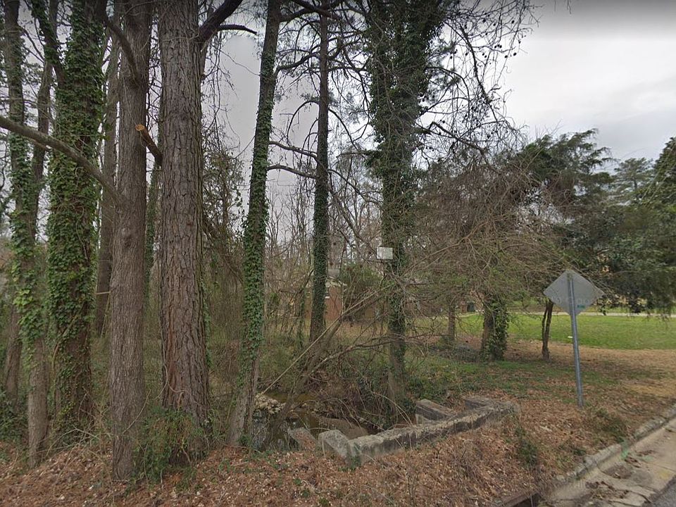 1st image of 324 S Dixon Ave