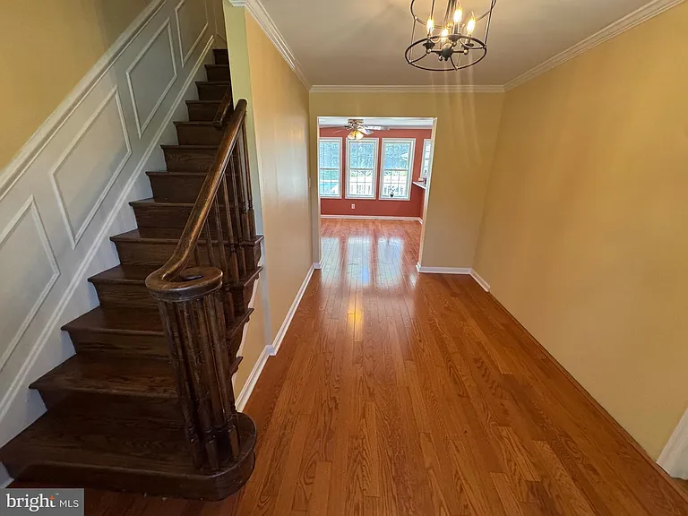 317 W Seminary Ave — Photo 17