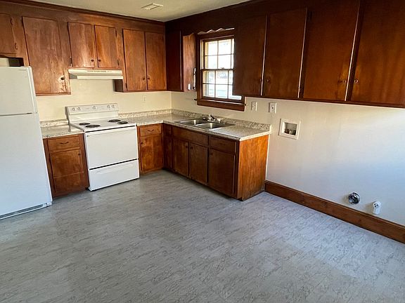 5th image of 116 N Juniper Ave