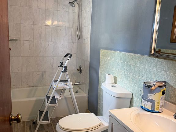 3rd image of 82-84 Francis Ave #2