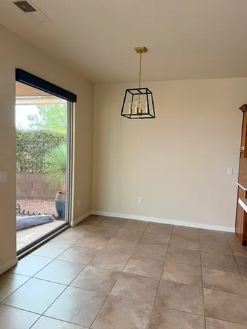 2540 E Desert Cliff Dr — Photo 9