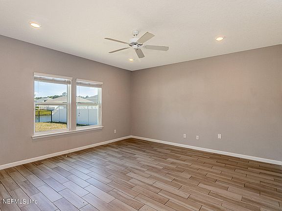 4th image of 307 ST JAMES Way