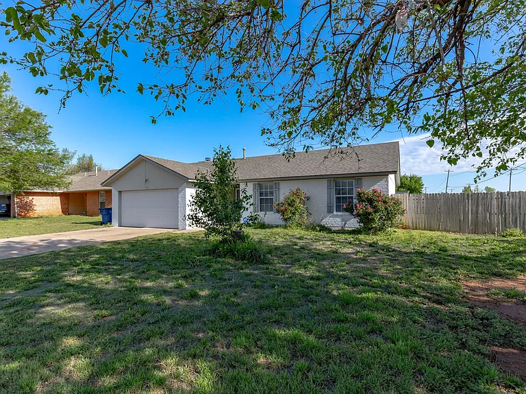 907 W Tesio Way — Photo 21