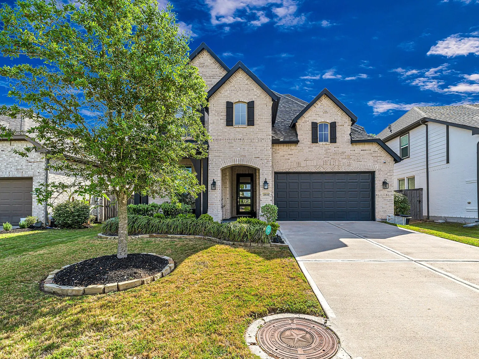 4 bed, 4.0 bath, 3049 sqft, $3,000 — Photo 2