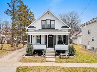 852 Frederick St, Oshkosh, WI 54901