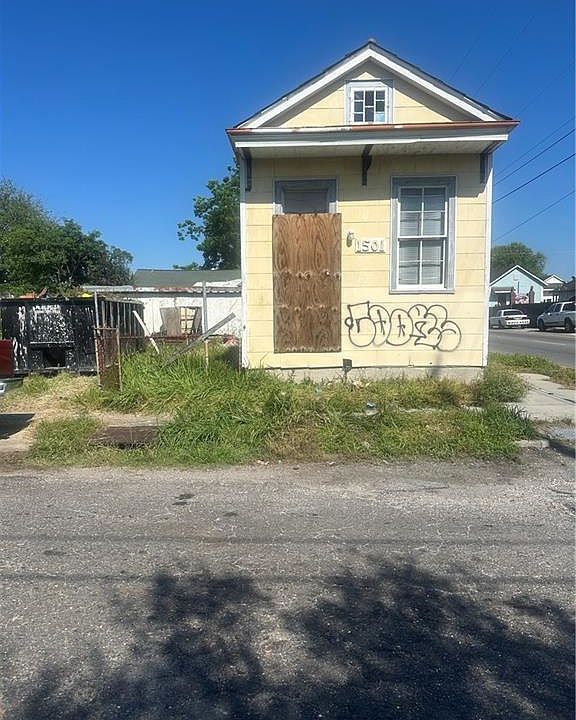 1st image of 1501 Independence St