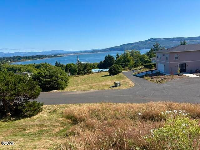 2nd image of 44 S Ridge Dr
