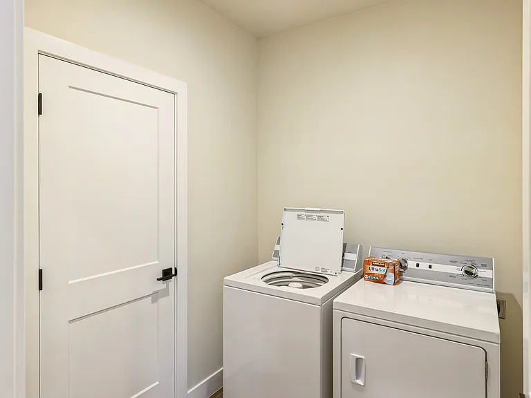 840 N Twin Lakes Dr #409 — Photo 25