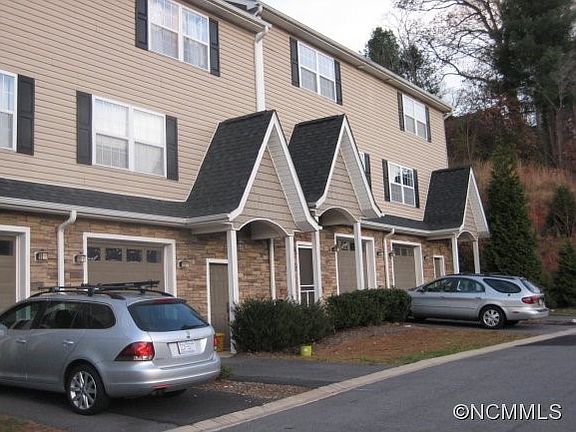 Corner lot with extra space