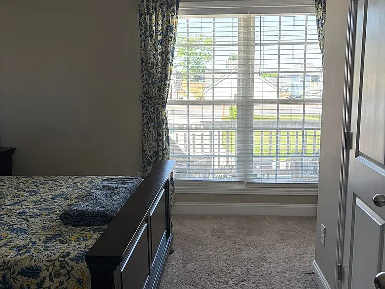 202 Roscoe Dr — Photo 32
