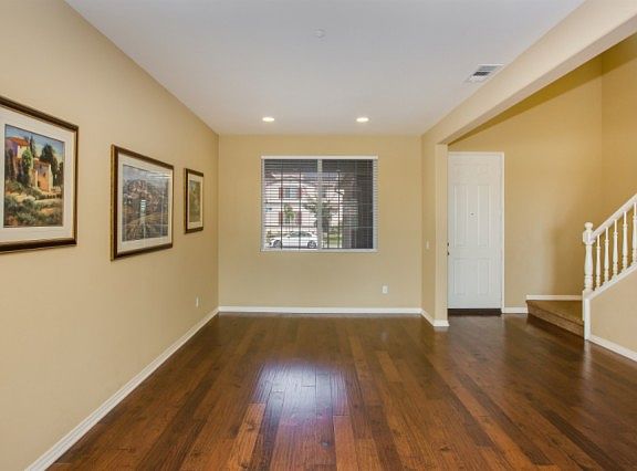 4th image of 34883 Skyflower Dr