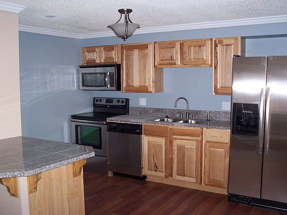 4th image of 1535 S York St #304