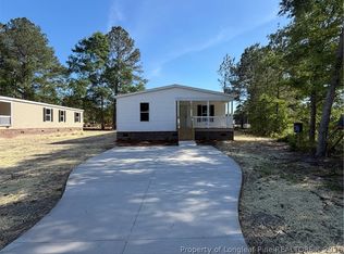 4050 Lodge Dr, Wade, NC 28395