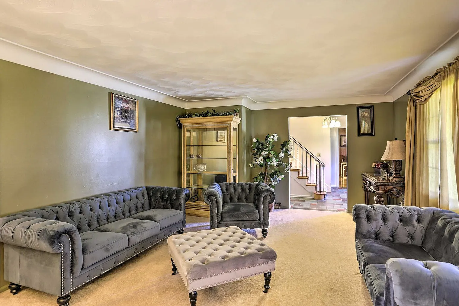 5 bed, 2.0 bath, $6,000 — Photo 3
