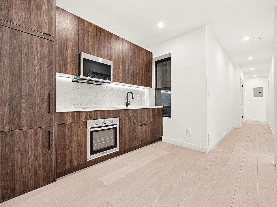 1st image of 145 2nd Ave APT 17