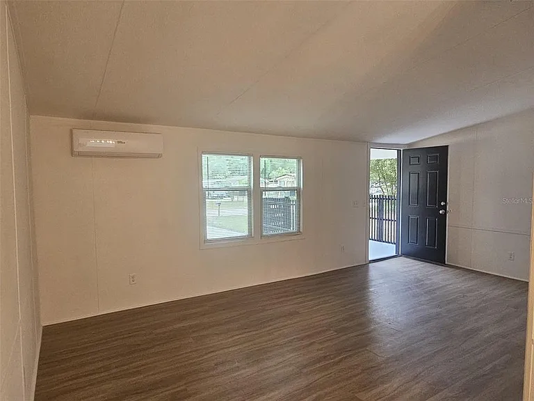 6519 NE 23rd Ave — Photo 5
