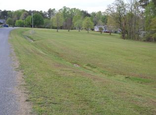 261 Mallard Rd, Madison, NC 27025