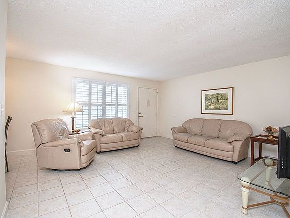 3rd image of 2800 Indian River Blvd #1N