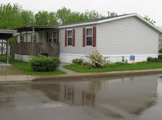 831 Creek Dr, Bluffton, IN 46714
