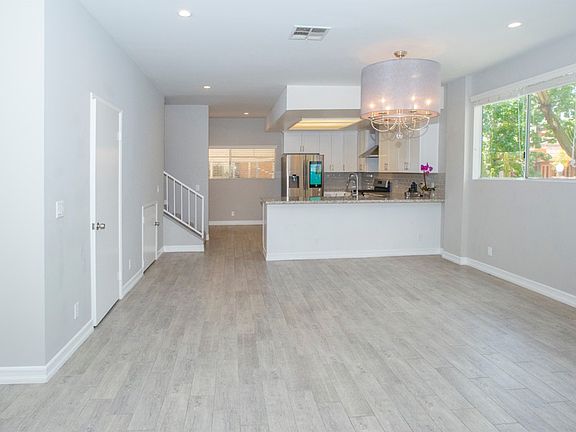 5th image of 1828 Pandora Ave APT 1
